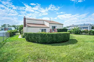 29 Sunshine Ln, Amityville, NY 11701 - Photo 20