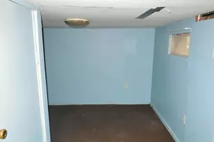 25-53 McIntosh St, East Elmhurst, NY 11369 - Photo 20