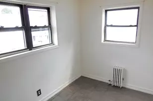 25-53 McIntosh St, East Elmhurst, NY 11369 - Photo 14