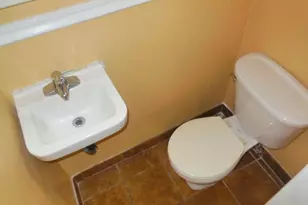 25-53 McIntosh St, East Elmhurst, NY 11369 - Photo 10