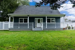 1369 N Clinton Ave, Bay Shore, NY 11706 - Photo 2
