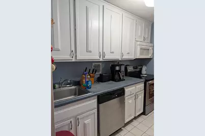 160 Academy Street #2J, Poughkeepsie, NY 12601 - Photo 8
