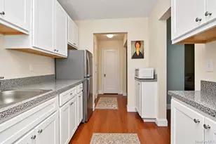 12 Field End Ln, Eastchester, NY 10709 - Photo 4