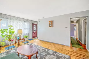 3 Gale Rd, Oakdale, NY 11769 - Photo 8