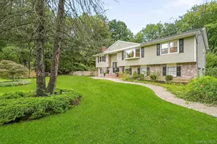 104 S Airmont Rd, Suffern, NY 10901 - Photo 2