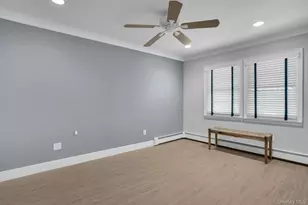 43 Stonehurst Ln, Dix Hills, NY 11746 - Photo 30
