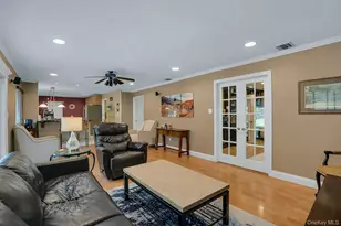 43 Stonehurst Ln, Dix Hills, NY 11746 - Photo 22