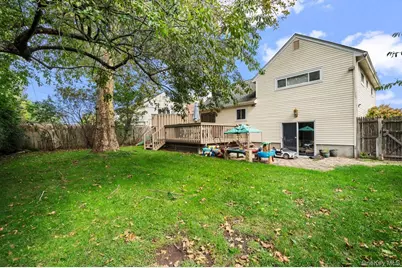 25 Marilyn Boulevard, Plainview, NY 11803 - Photo 26