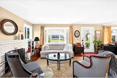 81 Oak Road, Bayport, NY 11705 - Photo 6
