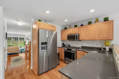 146 Underhill Lane, Peekskill, NY 10566 - Photo 6