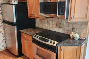 7 Bertlee Dr, Huntington, NY 11746 - Photo 2