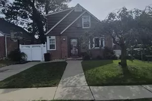 204 Wellington Rd, Hempstead, NY 11003 - Photo 1