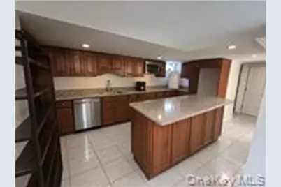204 Wellington Road, Hempstead, NY 11003 - Photo 16