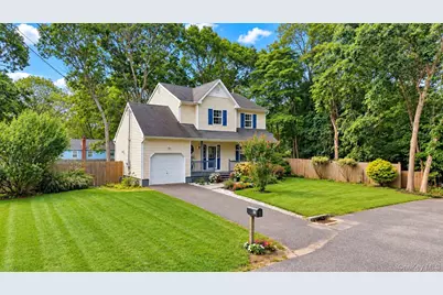 22 Logan Place, Mastic, NY 11950 - Photo 22