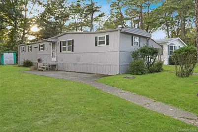 525 Riverleigh Avenue #35, Riverhead, NY 11901 - Photo 1