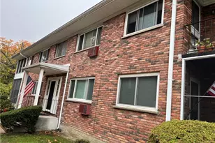 810 Blooming Grove Turnpike, New Windsor, NY 12553 - Photo 2