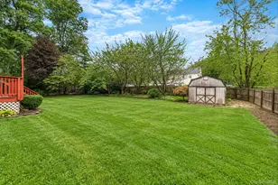 3 Putter Ln, Middle Island, NY 11953 - Photo 4
