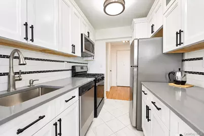 245 Rumsey Road #8R, Yonkers, NY 10701 - Photo 12