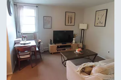 33 Deer Park Avenue #3C, Babylon, NY 11702 - Photo 6