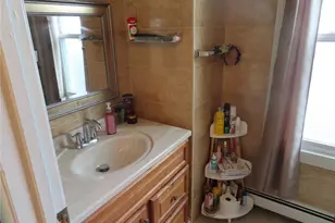 33 Deer Park Ave, Babylon, NY 11702 - Photo 10