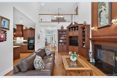 36 Stone Hill Drive S, Manhasset, NY 11030 - Photo 6