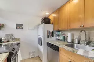 2409 Villa at the Woods, Peekskill, NY 10566 - Photo 8