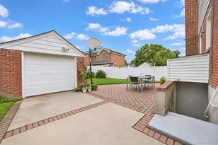 711 Covert Ave, New Hyde Park, NY 11040 - Photo 20