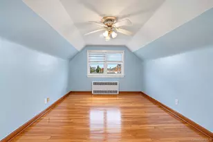 711 Covert Ave, New Hyde Park, NY 11040 - Photo 14