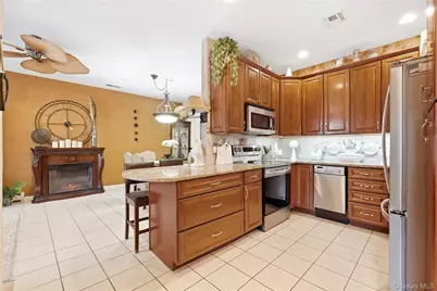 137 Francesca Way, Amityville, NY 11701 - Photo 12