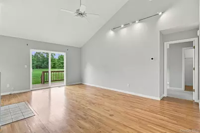 60 Tee Lane, Red Hook, NY 12571 - Photo 10
