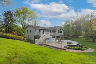 5 Nickolaus Ln, Nanuet, NY 10954 - Photo 4