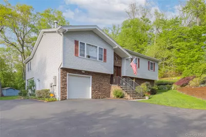 5 Nickolaus Lane, Nanuet, NY 10954 - Photo 2