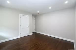 1537 Agate St, Bay Shore, NY 11706 - Photo 6