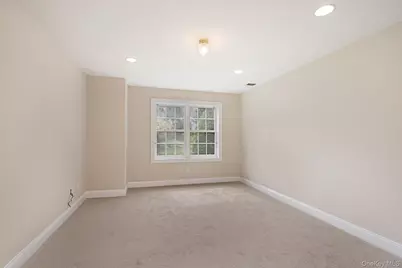 991 Madeira Boulevard, Melville, NY 11747 - Photo 8