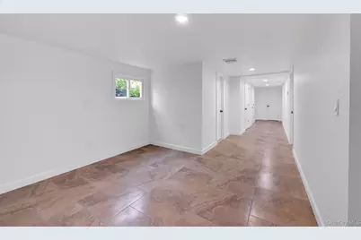 77 Roquette Avenue, Elmont, NY 11003 - Photo 28
