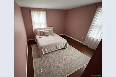 116 Carleton Avenue, Islip Terrace, NY 11752 - Photo 10