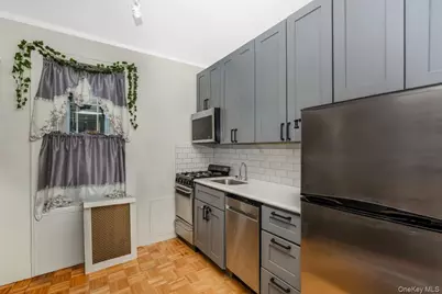 78-22 79th Lane, Glendale, NY 11385 - Photo 18