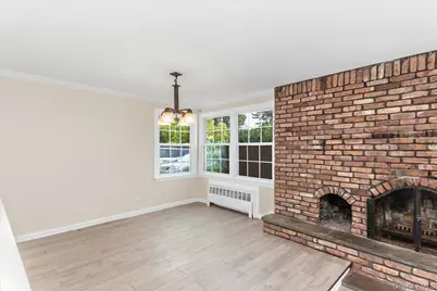 30 Jay Street, Hicksville, NY 11801 - Photo 6