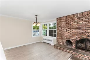 30 Jay St, Hicksville, NY 11801 - Photo 6