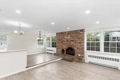 30 Jay Street, Hicksville, NY 11801 - Photo 4