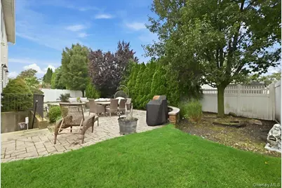 151 Monroe Street, Massapequa Park, NY 11762 - Photo 40
