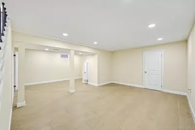16363 20th Avenue, Whitestone, NY 11357 - Photo 18