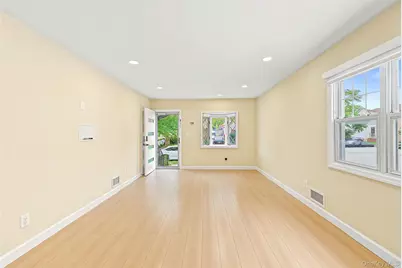 16363 20th Avenue, Whitestone, NY 11357 - Photo 4