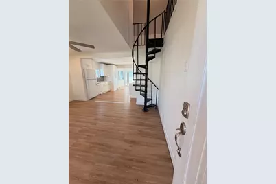 8 Michel Avenue, Farmingdale, NY 11735 - Photo 2