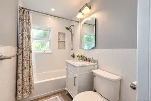 34 Chapel Ln, Levittown, NY 11756 - Photo 10
