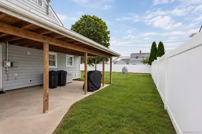 34 Chapel Lane, Levittown, NY 11756 - Photo 18