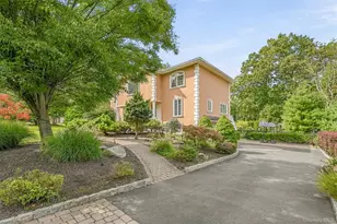 22 Beaumont Dr, New City, NY 10956 - Photo 4