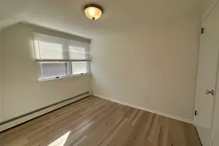 11 Gabriel Pl, Glen Cove, NY 11542 - Photo 10
