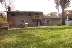 [Address not provided], East Setauket, NY 11733 - Photo 20
