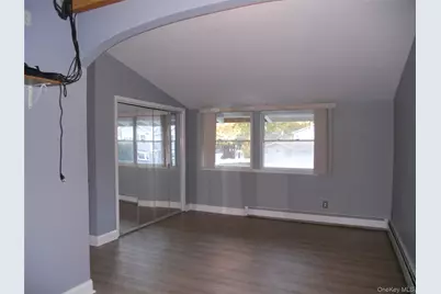 [Address not provided], East Setauket, NY 11733 - Photo 12